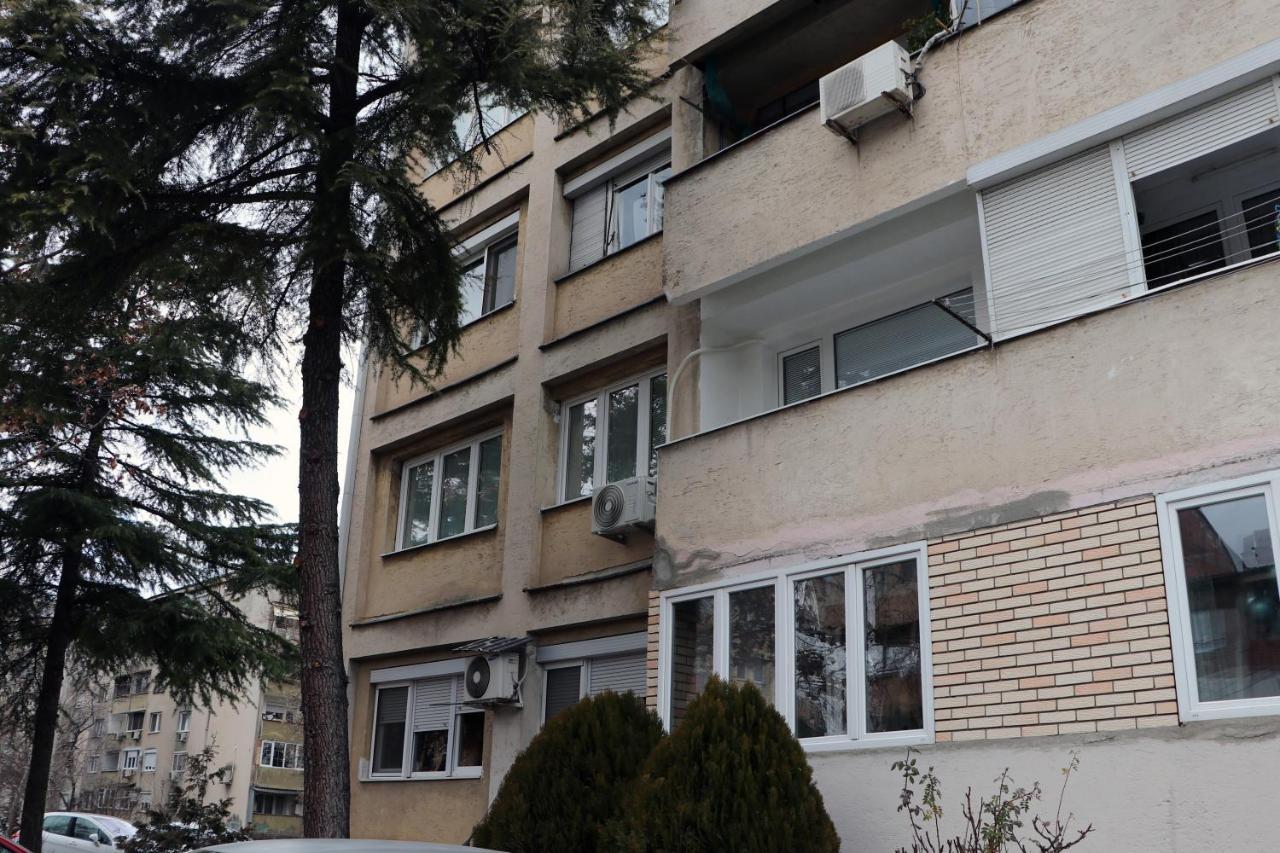 Spacious Modern Apartment Kisela Voda Skopje Buitenkant foto